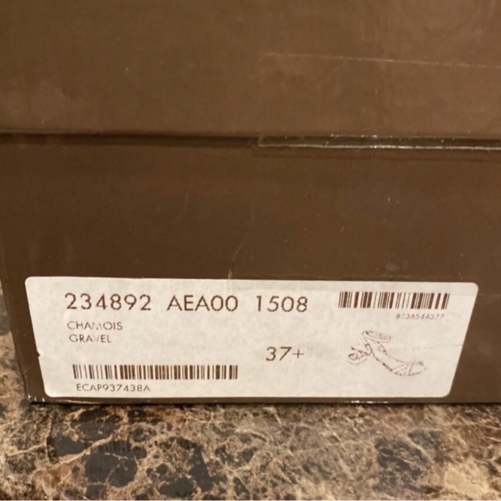 Authentic Gucci Sandals - image 8